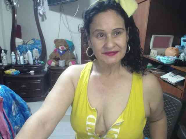 jazmin-mature webcam