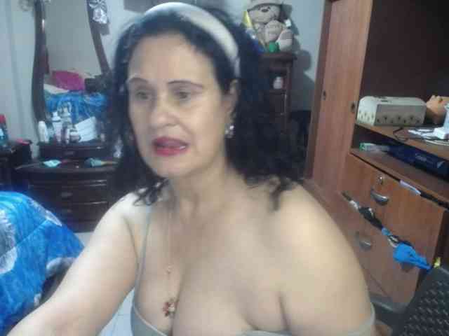 jazmin-mature webcam