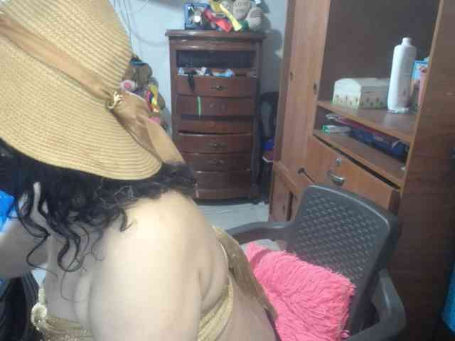 jazmin-mature webcam