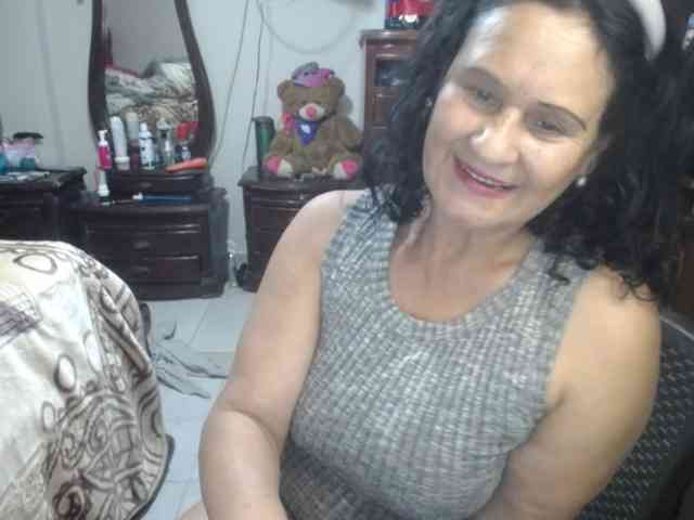 jazmin-mature webcam