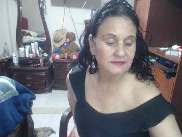 jazmin-mature webcam