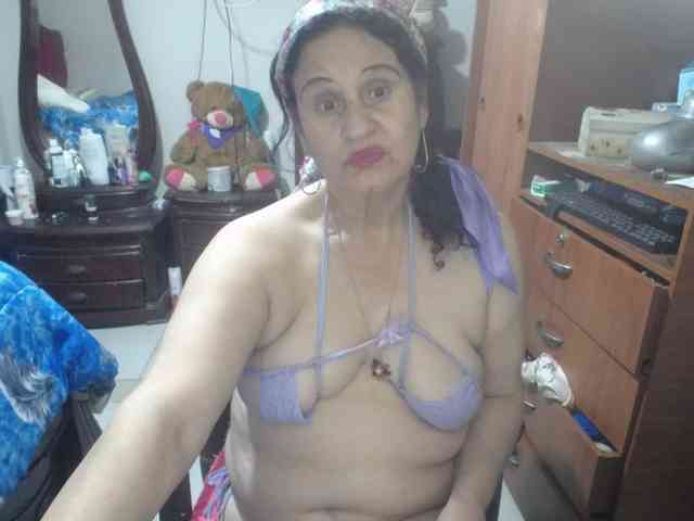 jazmin-mature webcam