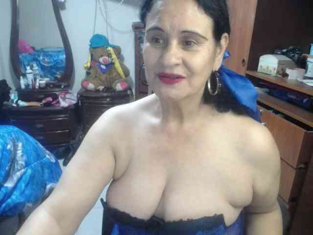 jazmin-mature webcam
