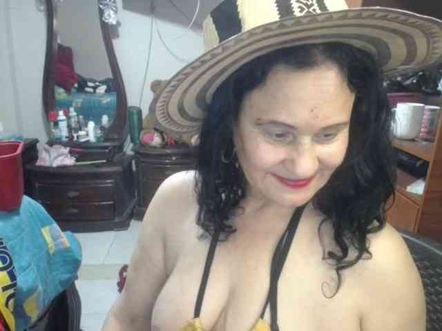 jazmin-mature webcam