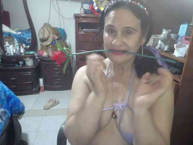 jazmin-mature webcam