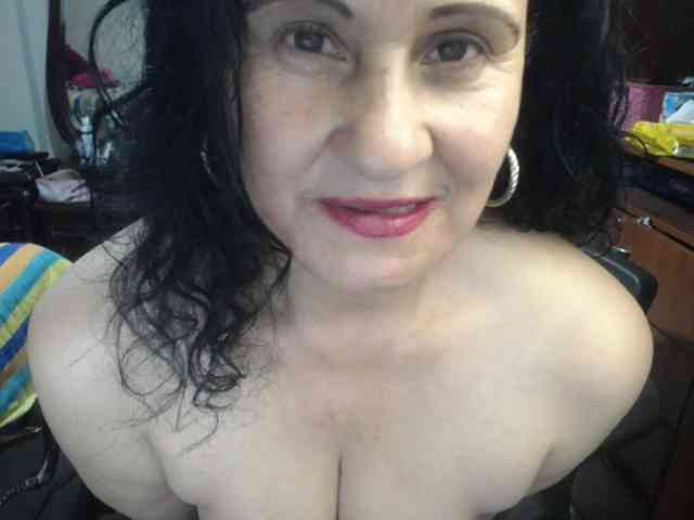jazmin-mature webcam