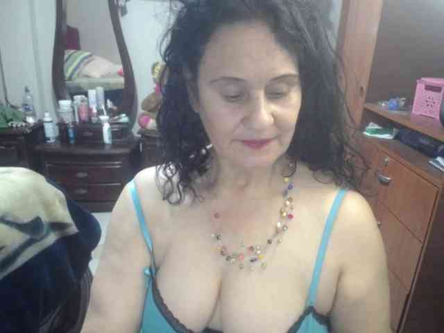 jazmin-mature webcam