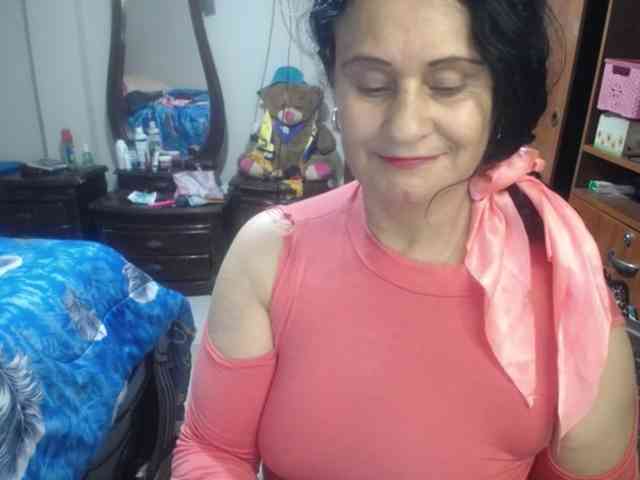 jazmin-mature webcam