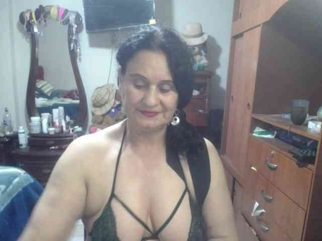 jazmin-mature webcam