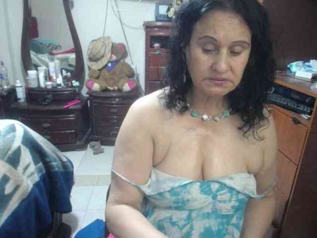 jazmin-mature webcam