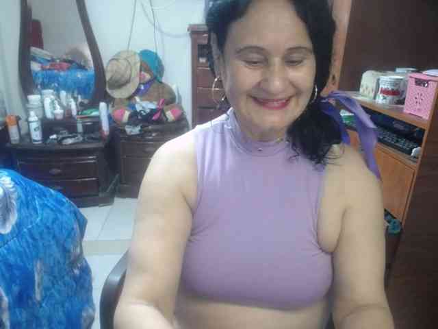 jazmin-mature jazmin-mature