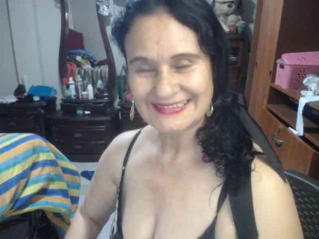 jazmin-mature webcam