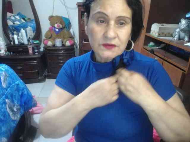 jazmin-mature webcam