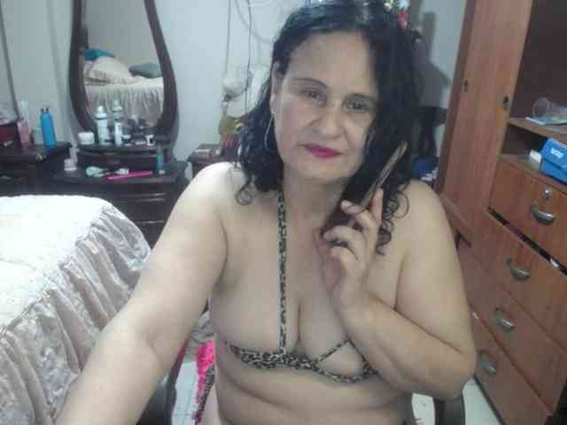jazmin-mature webcam