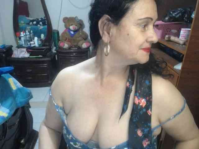 jazmin-mature webcam