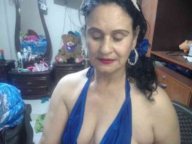 jazmin-mature webcam