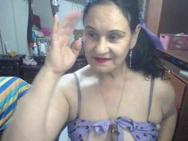 jazmin-mature webcam