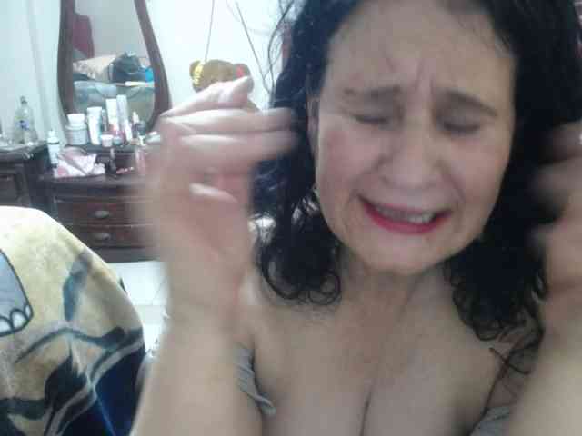 jazmin-mature webcam