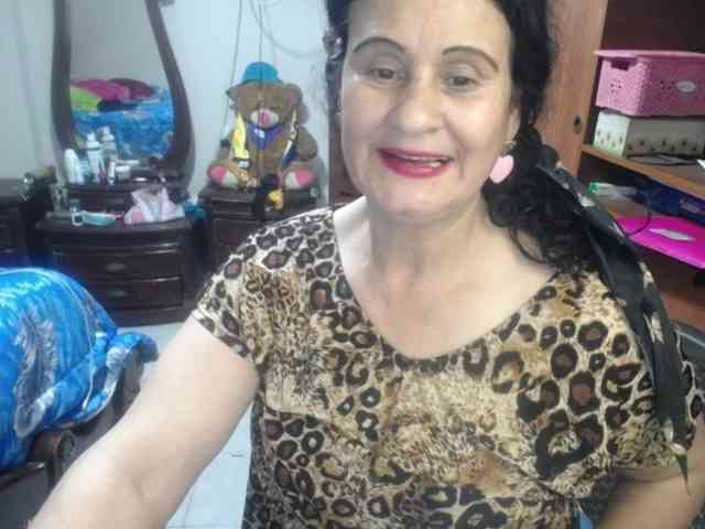 jazmin-mature webcam