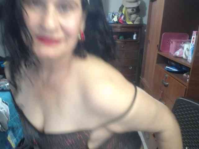 jazmin-mature webcam