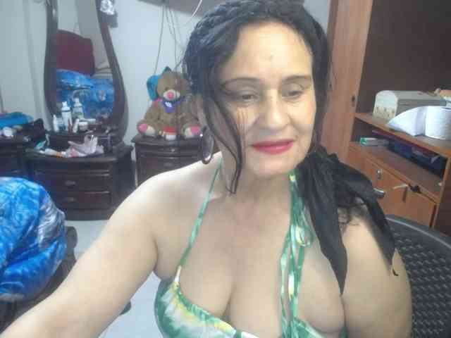jazmin-mature webcam