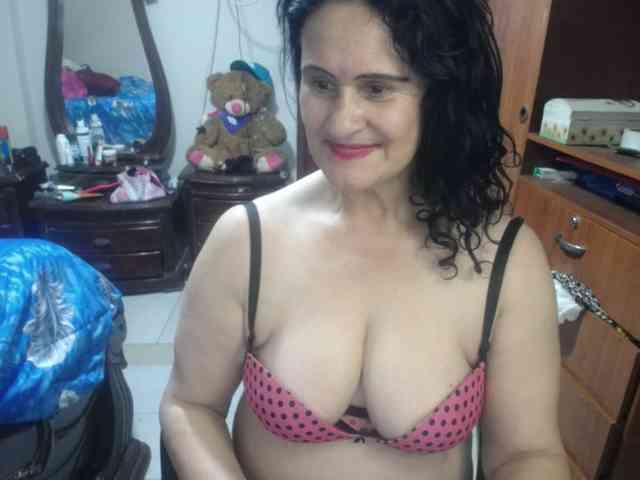 jazmin-mature webcam