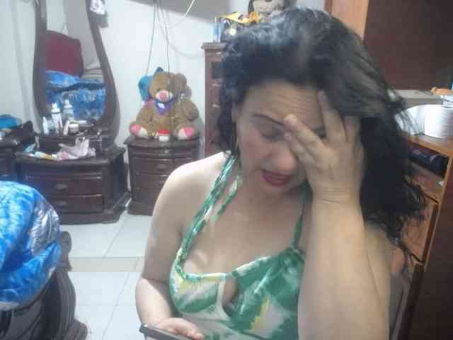 jazmin-mature webcam