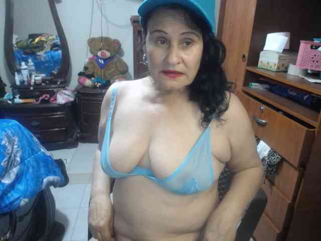 jazmin-mature webcam