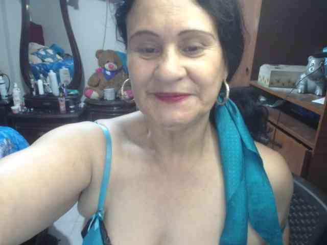 jazmin-mature webcam