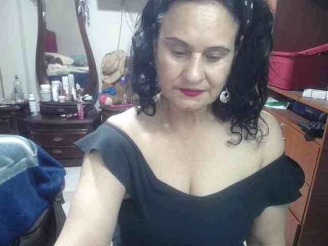 jazmin-mature webcam