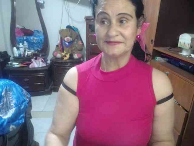 jazmin-mature webcam