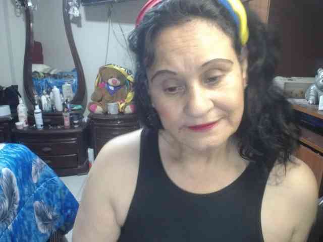 jazmin-mature webcam