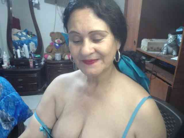 jazmin-mature webcam