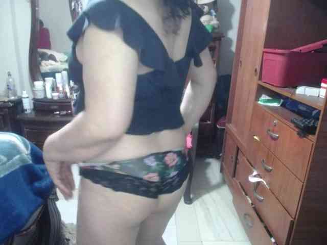 jazmin-mature webcam