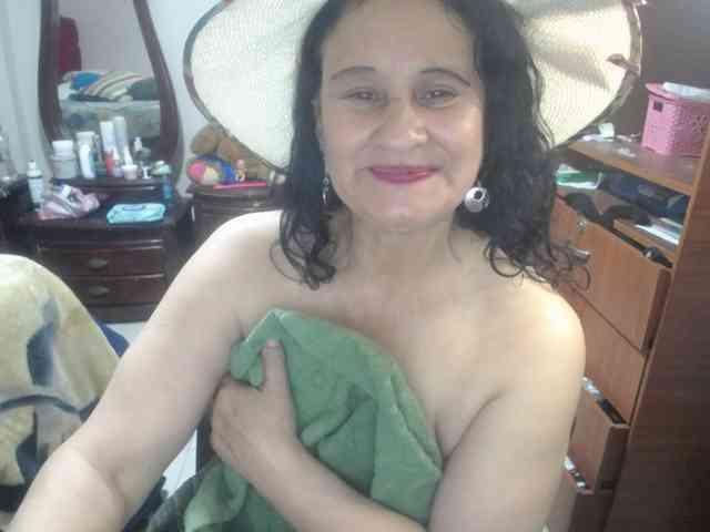 jazmin-mature webcam