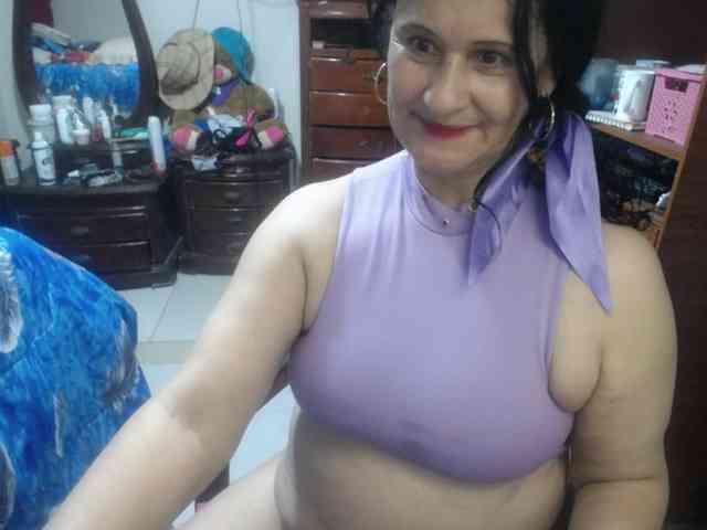 jazmin-mature jazmin-mature