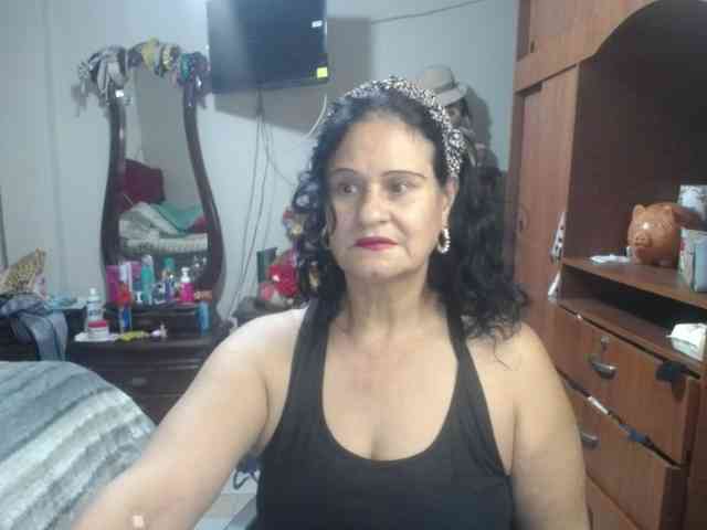 jazmin-mature webcam