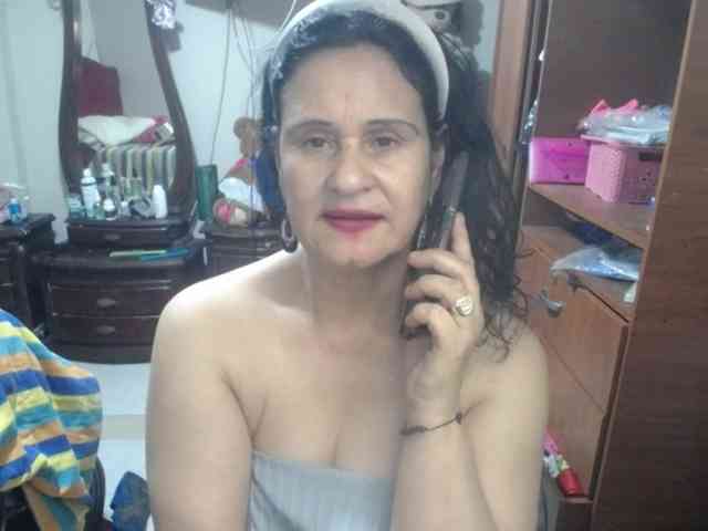 jazmin-mature webcam