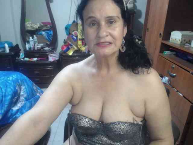 jazmin-mature webcam