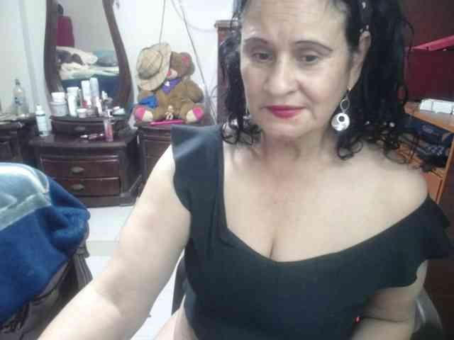 jazmin-mature webcam