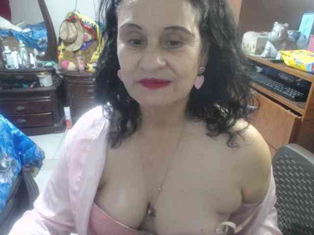 jazmin-mature webcam