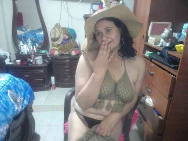 jazmin-mature webcam