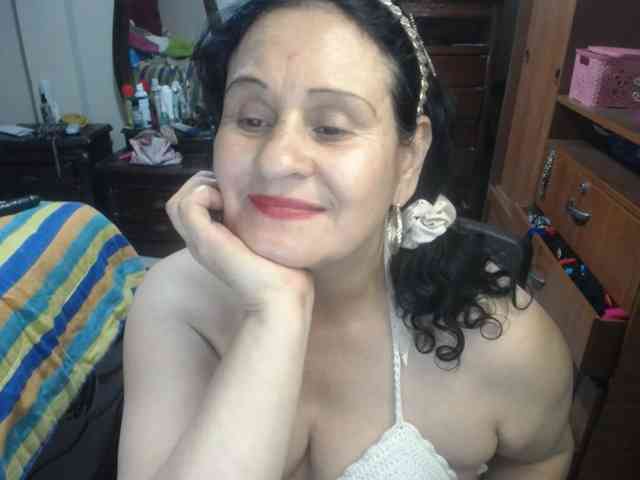jazmin-mature webcam