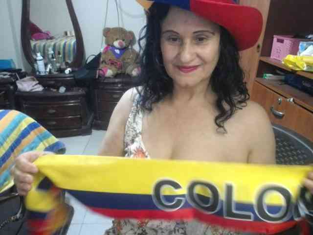 jazmin-mature
