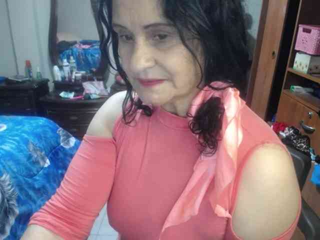 jazmin-mature webcam
