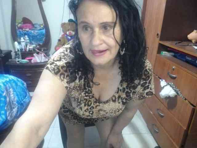 jazmin-mature webcam