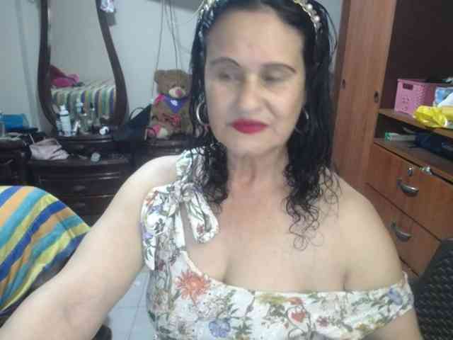 jazmin-mature webcam