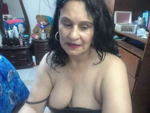 jazmin-mature webcam