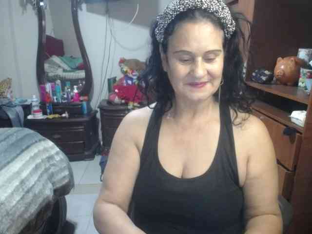 jazmin-mature webcam
