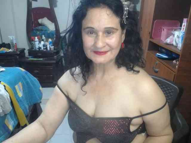 jazmin-mature webcam